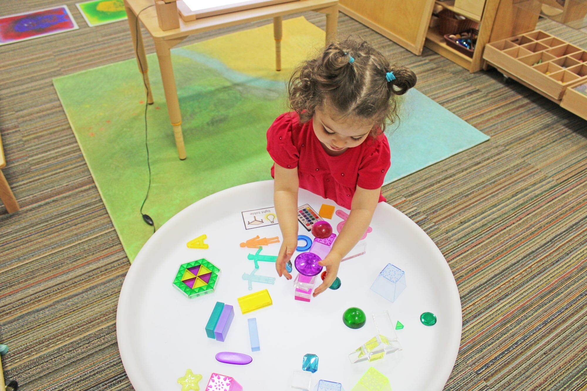 Illuminate and Upgrade Your Learning Space with Light Tables, Panels and Mirrors