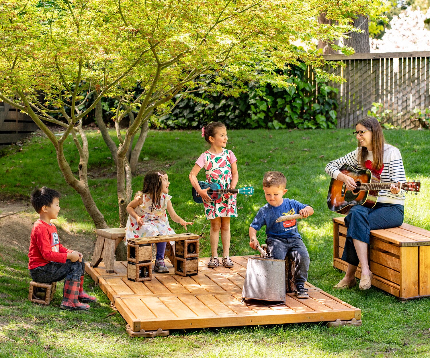 Outlast Stage Platform - louisekool