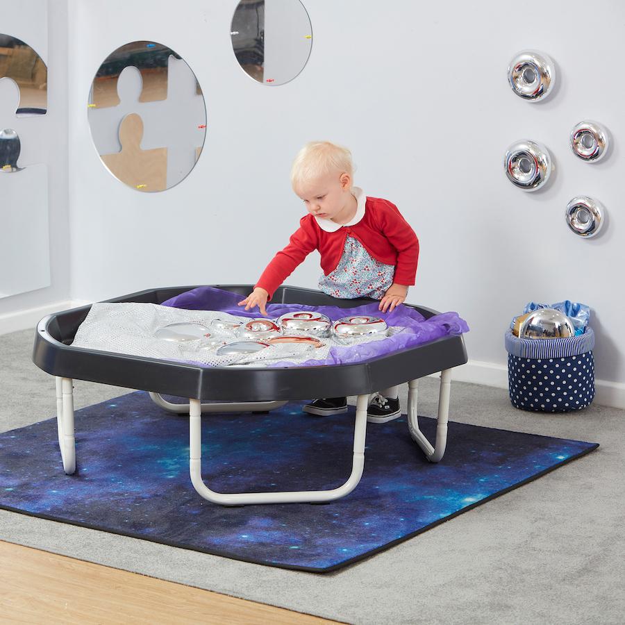 Active World Tuff Tray - louisekool