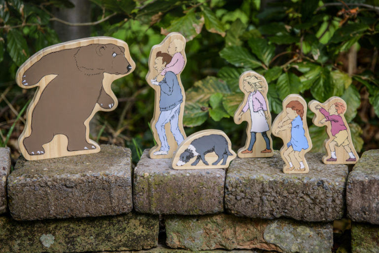 Bear Hunt Wooden Character Set - louisekool