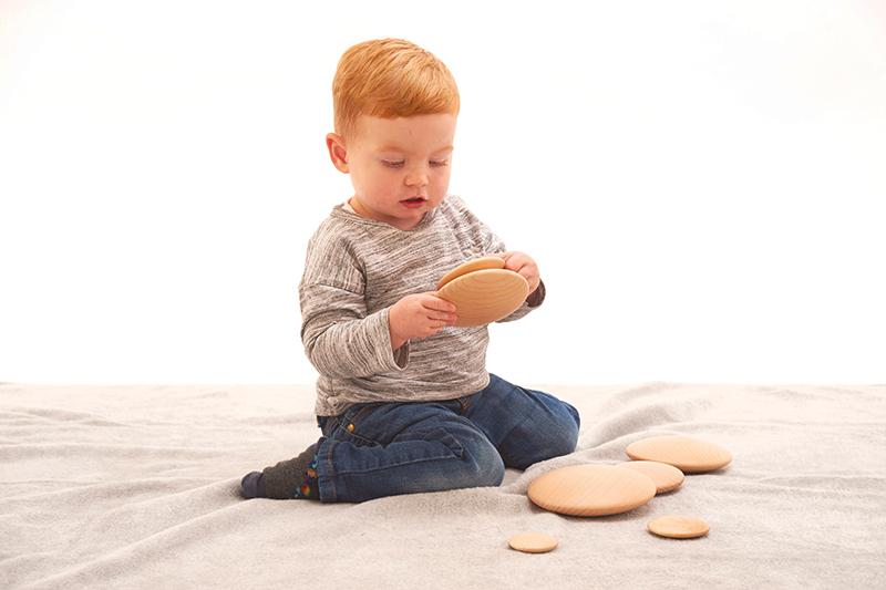 Natural Wooden Buttons - Set of 7 - louisekool