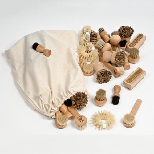 Set of Wooden Brushes - Set of 36 - louisekool