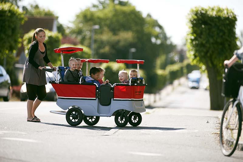 Winther 6-Seater Turtle Bus with Canopies, Storage Trays - louisekool