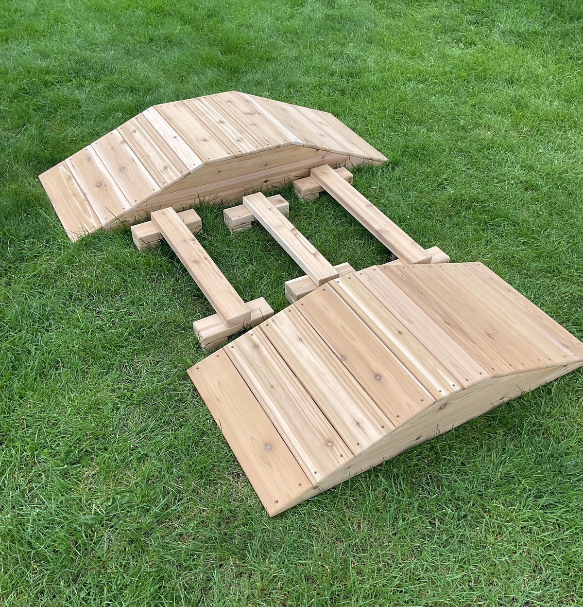 Cedar balance beams and ramps CANADA – Louise Kool & Galt