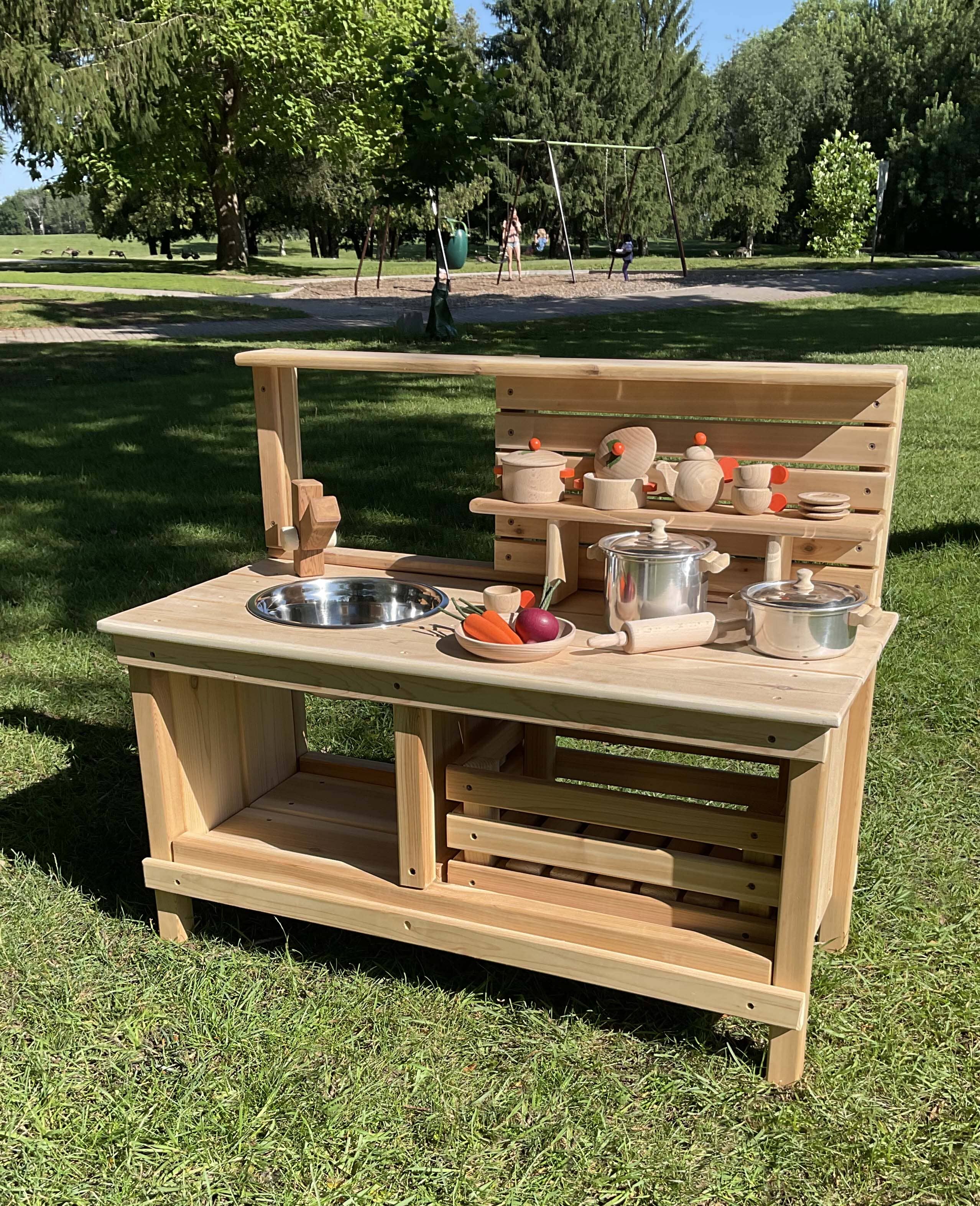 Cedar Mud Kitchen with Accessory Shelf - louisekool