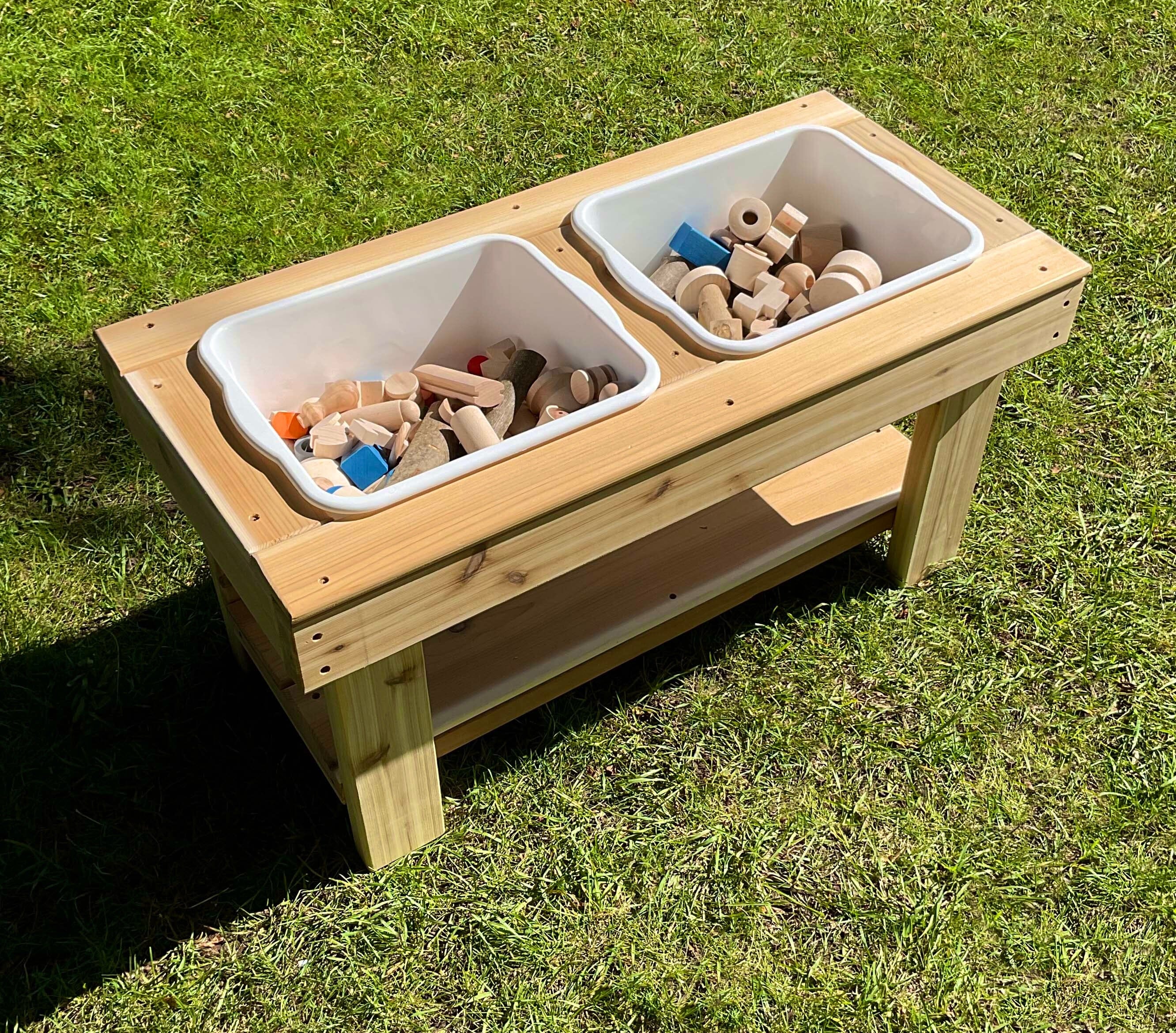 Cedar Play Table - louisekool