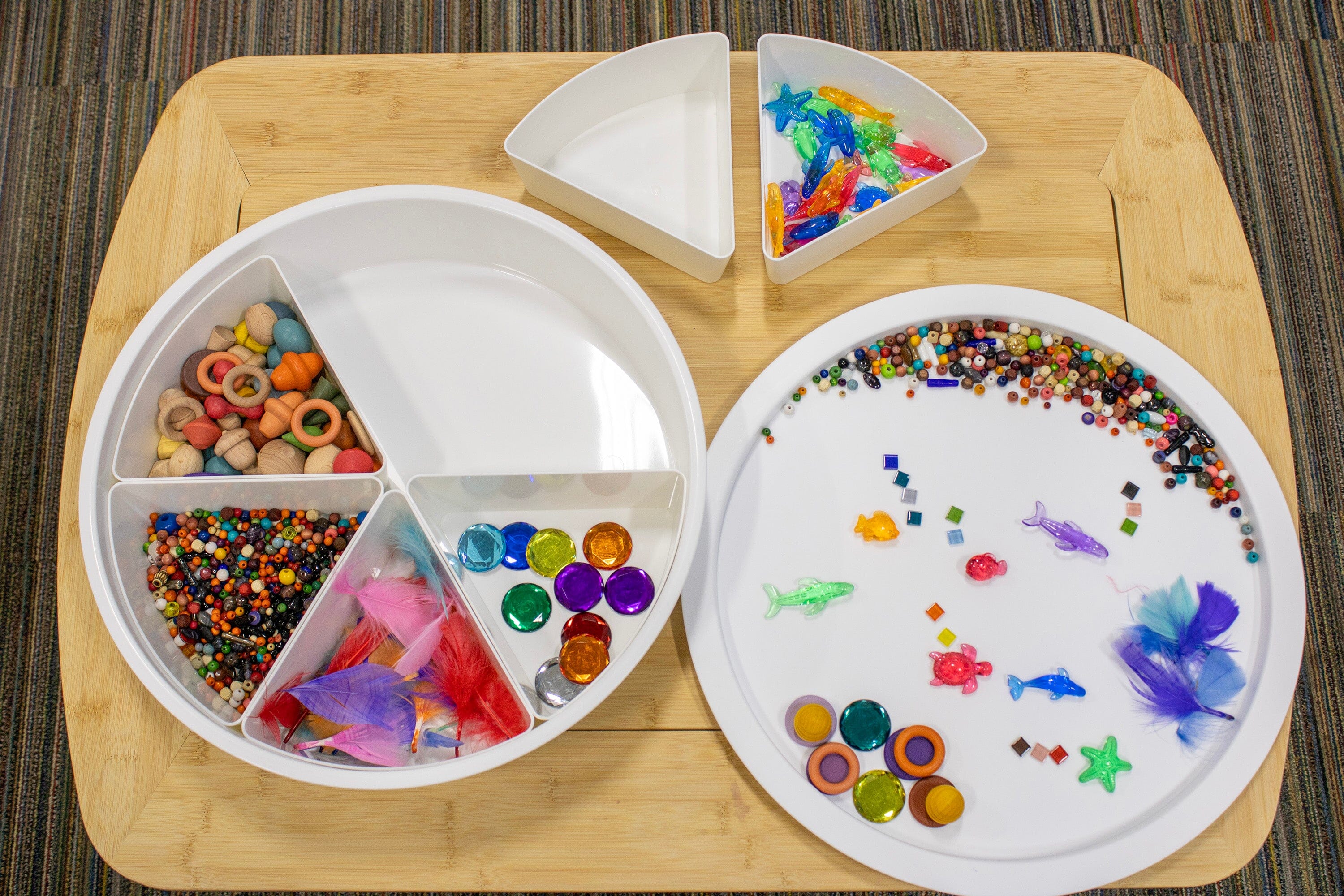 Colomat Compartment Play Tray with Lid - louisekool