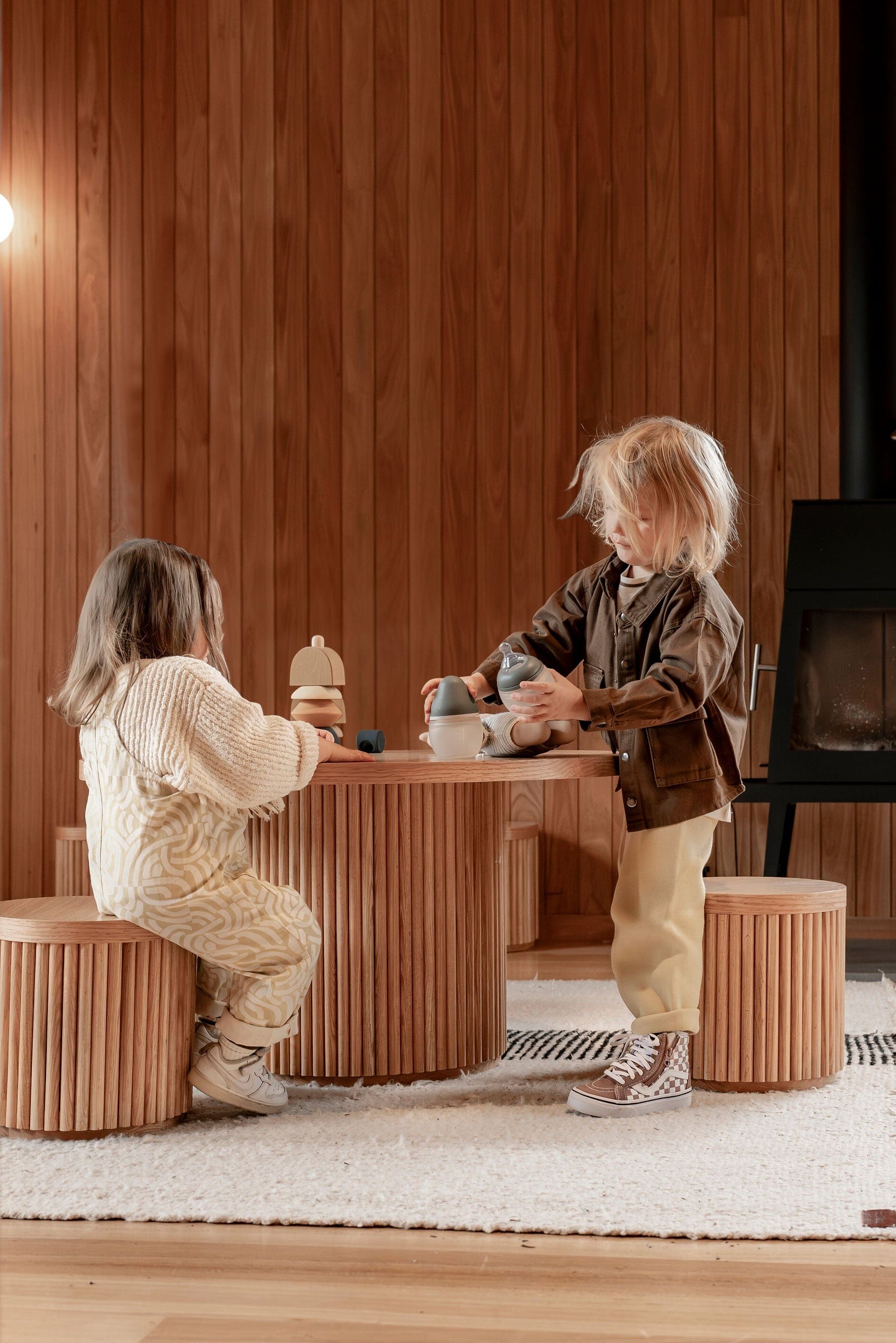 Fluted Round Table with Fluted Stools - louisekool