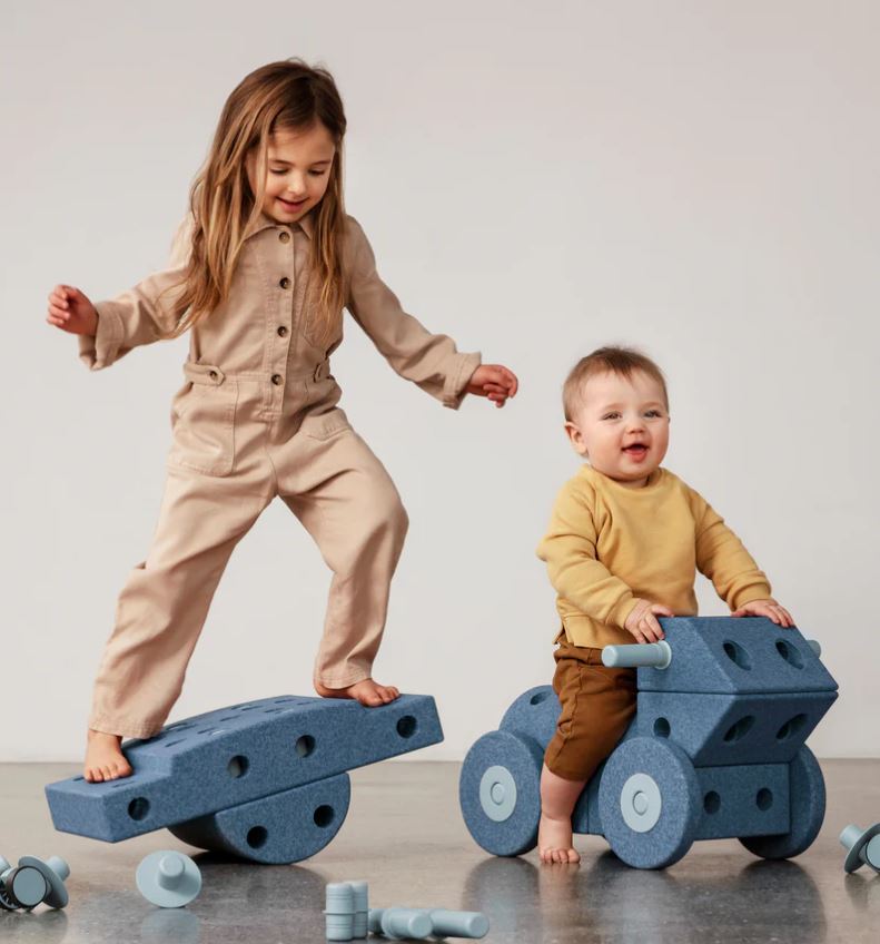 Juggling Scarves canada infant toddler childcare materials education –  Louise Kool & Galt