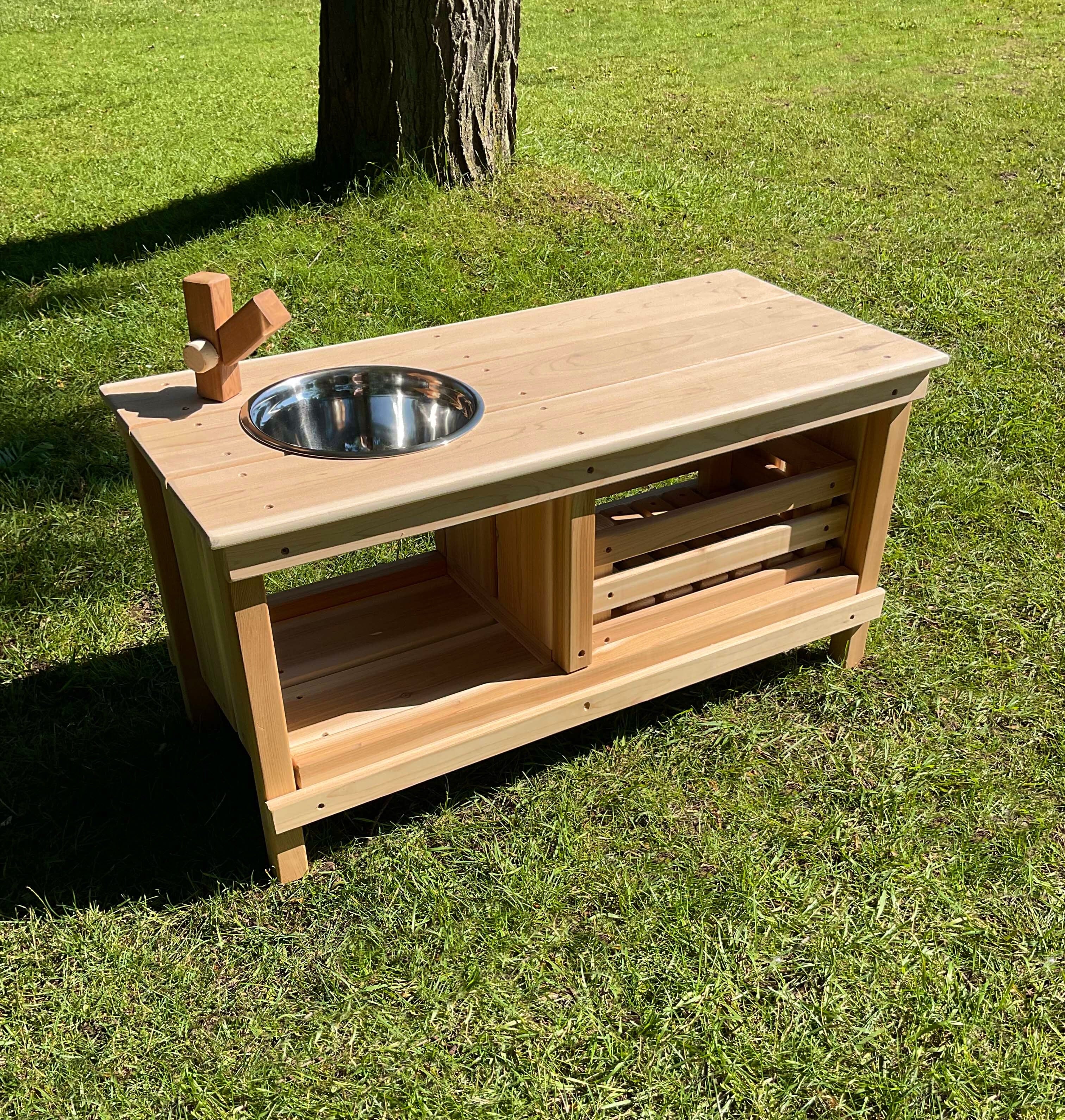 Mud Kitchen w/ No Shelf - louisekool