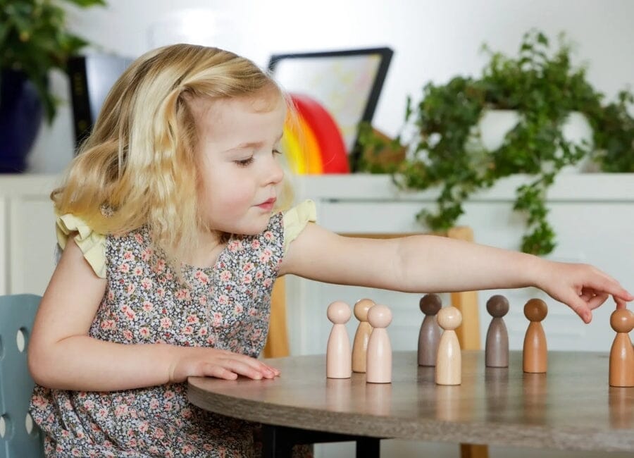 Peg People of the World – Set of 10 - louisekool