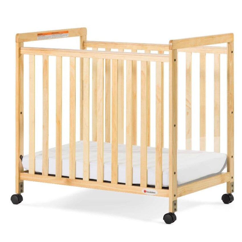 SafetyCraft® Fixed-Side Compact Crib - louisekool